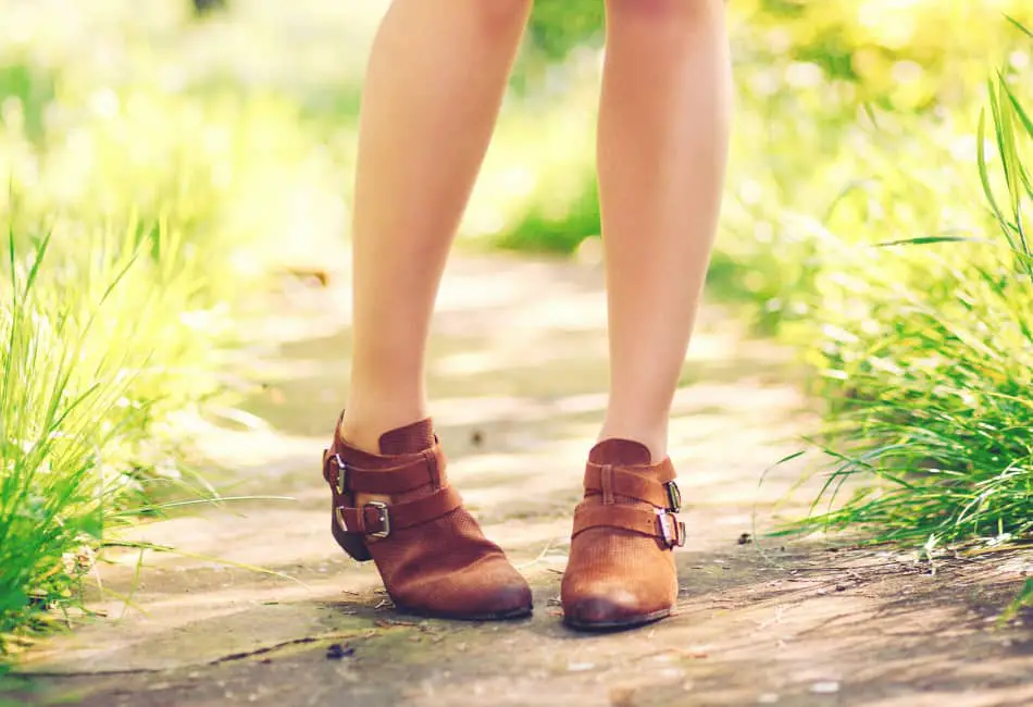 Are Leather Shoes Good For Summer? (All You Need To Know!) FavoredLeather